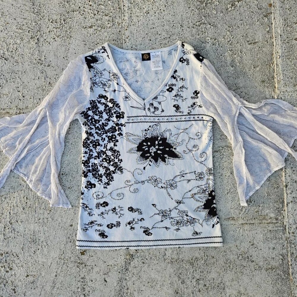 BILA Women Top Blouse Batwing Sleeve White/Black V Neck Embroidery Shirt Size S